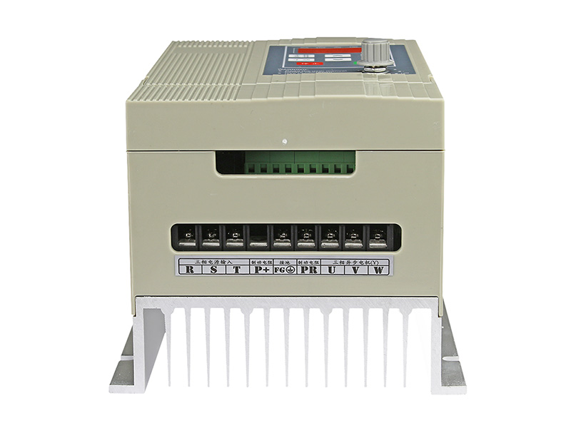 4000H通用變頻器，變頻器三相380V，變頻器廠家，電機(jī)變頻器
